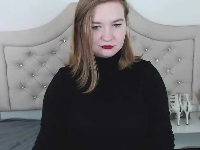 Live sex webcam photo for LaraAngel #290325356