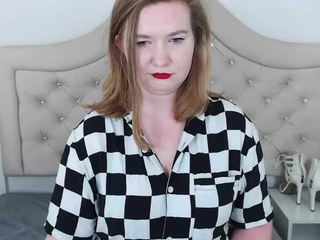 Live sex webcam photo for LaraAngel #290372991