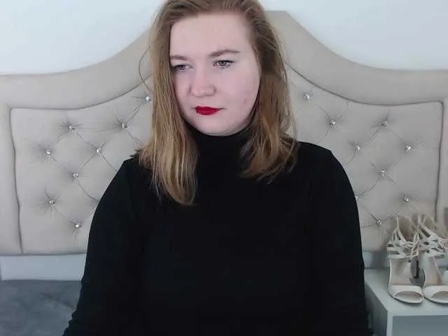 Live sex webcam photo for LaraAngel #290390083