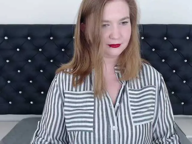 Live sex webcam photo for LaraAngel #290758951
