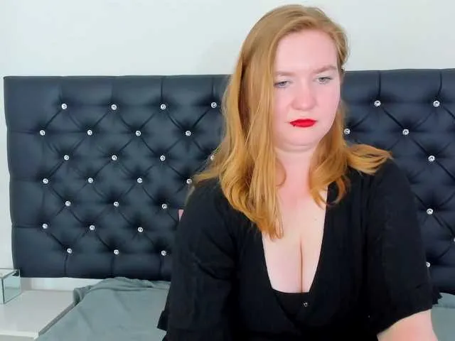 Live sex webcam photo for LaraAngel #291340522