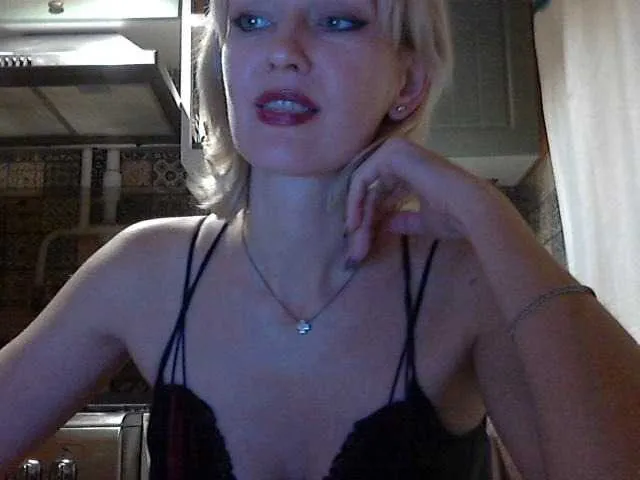 Live sex webcam photo for LaraEva #276821386