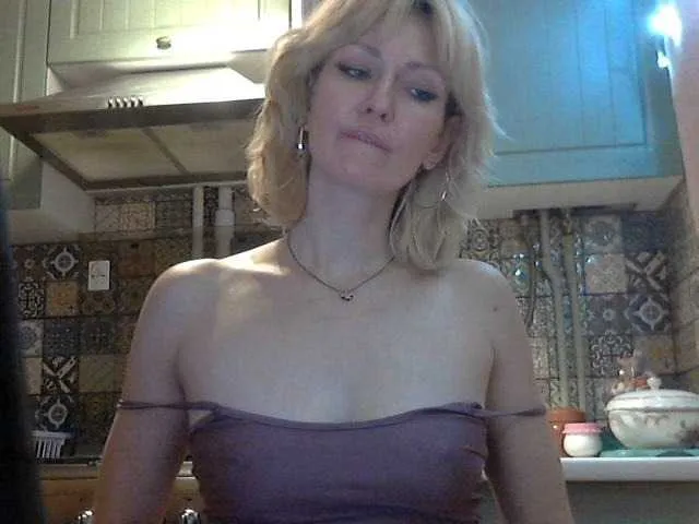 Live sex webcam photo for LaraEva #277315499