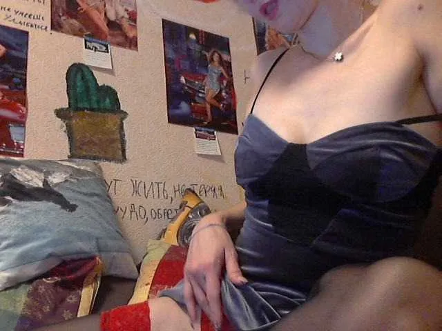 Live sex webcam photo for LaraEva #277392174