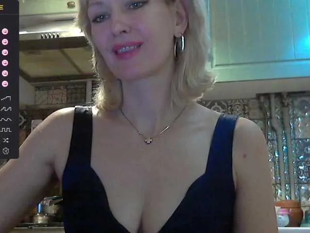 Live sex webcam photo for LaraEva #277539400