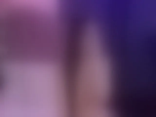 Live sex webcam photo for LaraKennt #293353519