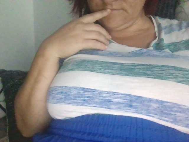 Live sex webcam photo for LaraXXX33 #277995832