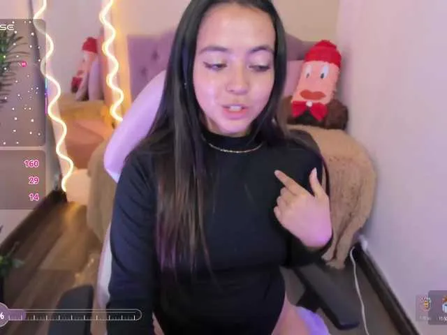 Live sex webcam photo for Laraa-tay #290578015