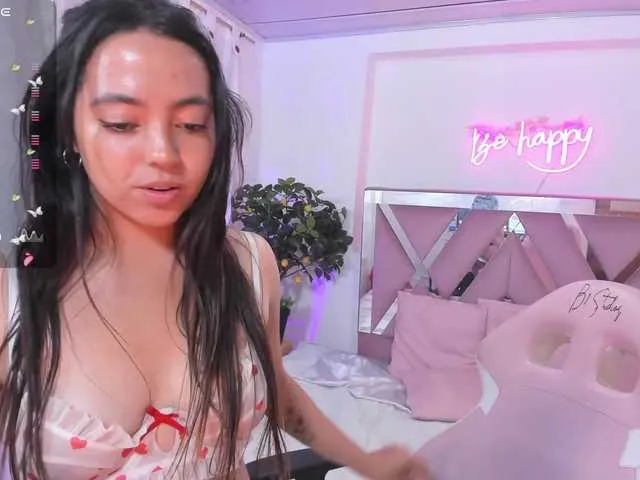 Live sex webcam photo for Laraa-tay #290931513