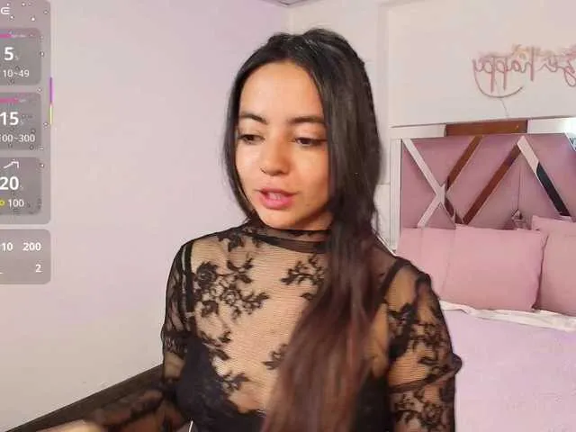 Live sex webcam photo for Laraa-tay #291306671
