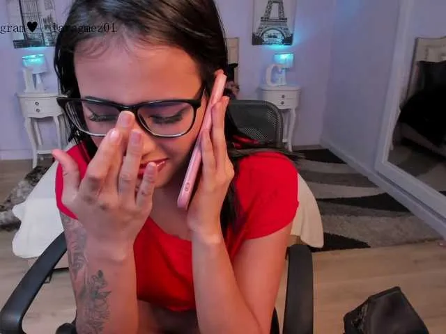 Live sex webcam photo for Laragomez #272977354