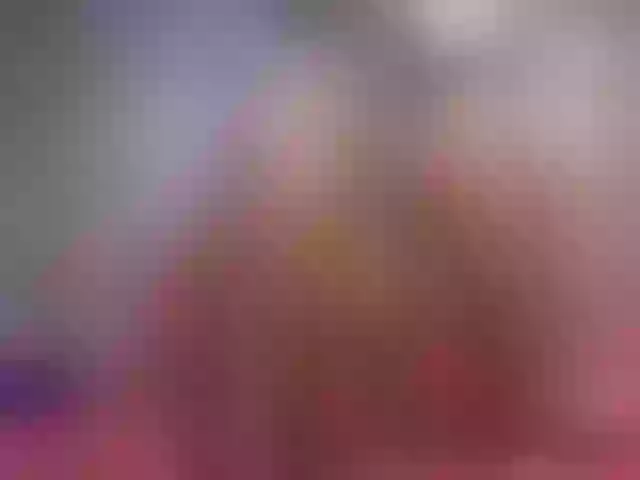 Live sex webcam photo for Larah- #275659556