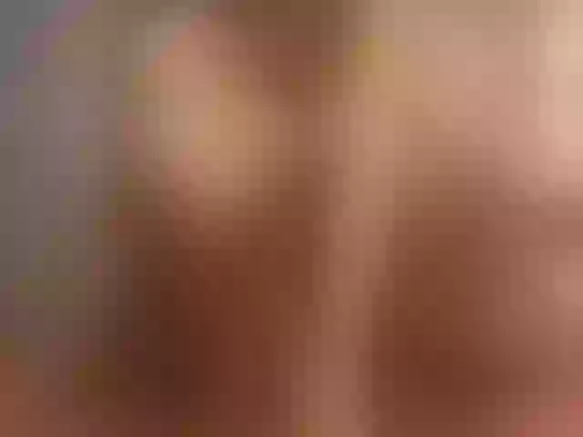 Live sex webcam photo for Larah- #275949692