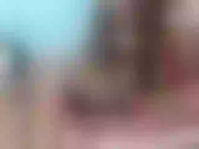 Live sex webcam photo for Larah00 #292192530