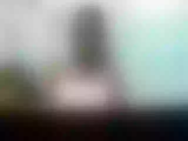 Live sex webcam photo for Larah00 #292255817
