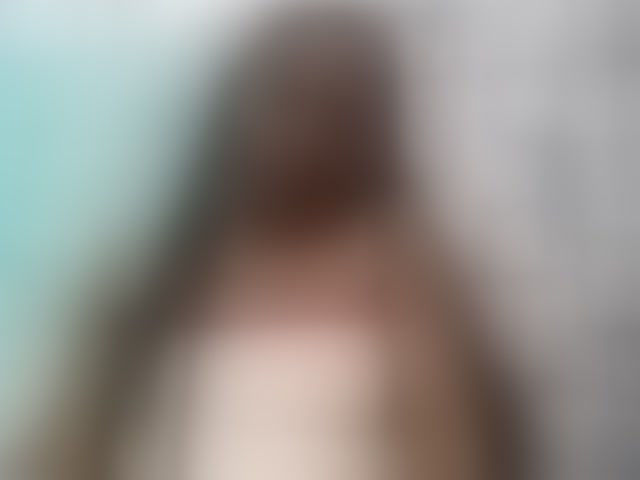 Live sex webcam photo for Larah00 #292488817