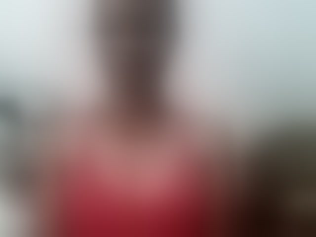 Live sex webcam photo for Larah00 #293078066