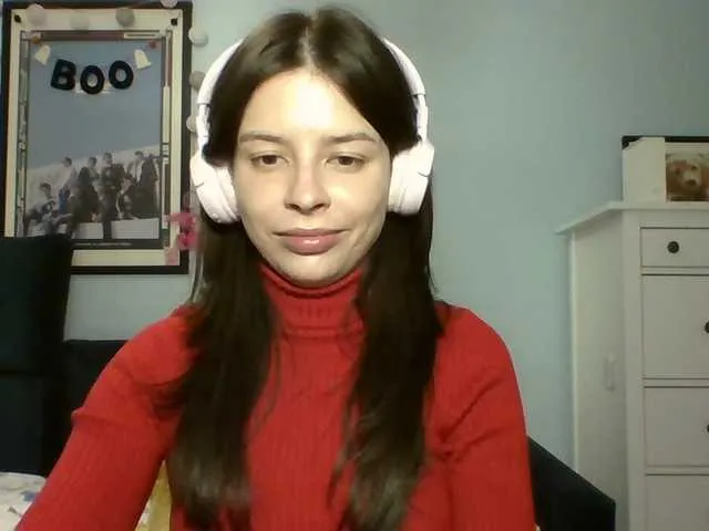 Live sex webcam photo for Larice #290835229
