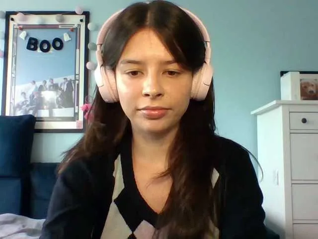 Live sex webcam photo for Larice #290839522