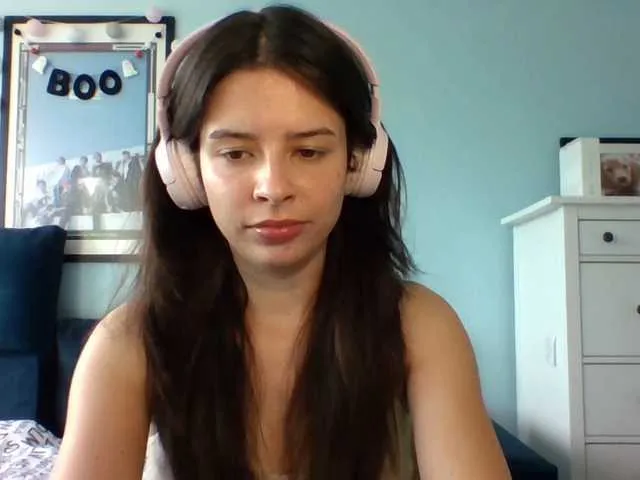 Live sex webcam photo for Larice #290936355