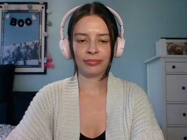 Live sex webcam photo for Larice #290971891