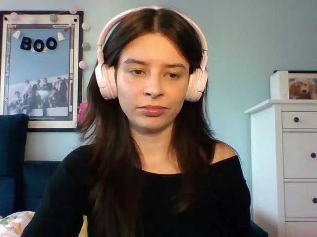 Live sex webcam photo for Larice #291084883