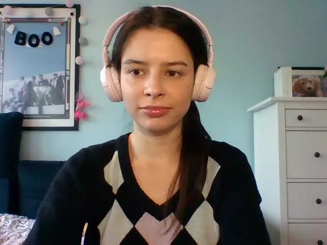 Live sex webcam photo for Larice #291179825