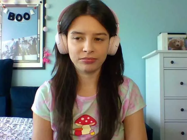 Live sex webcam photo for Larice #291184241