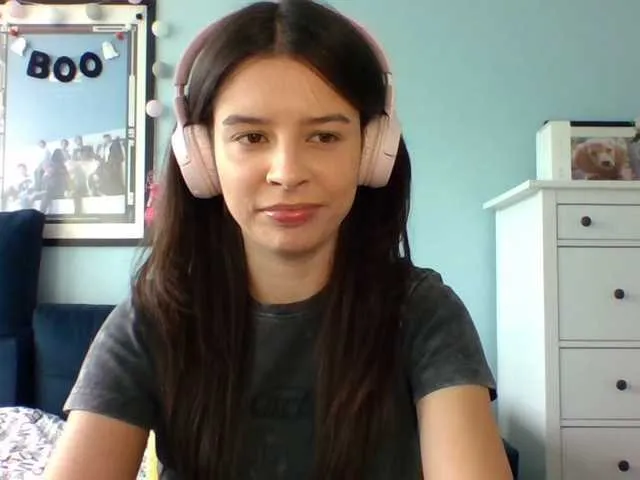 Live sex webcam photo for Larice #291191311