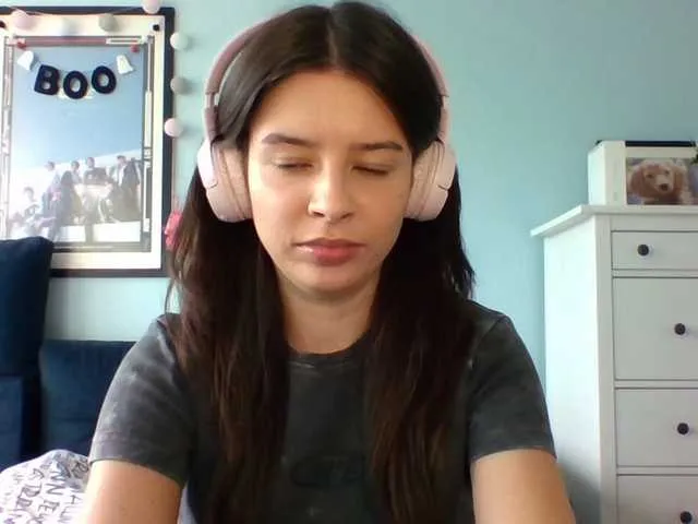 Live sex webcam photo for Larice #291198285