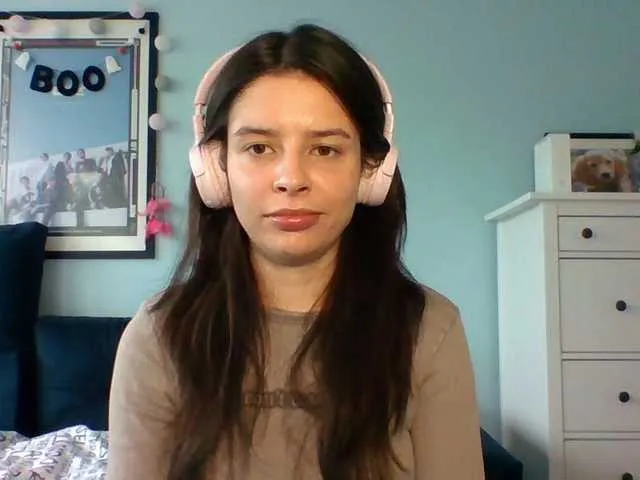 Live sex webcam photo for Larice #291237965