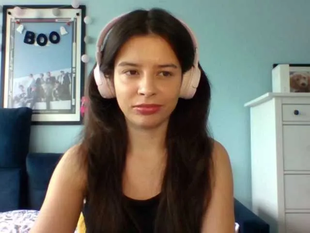 Live sex webcam photo for Larice #291284949