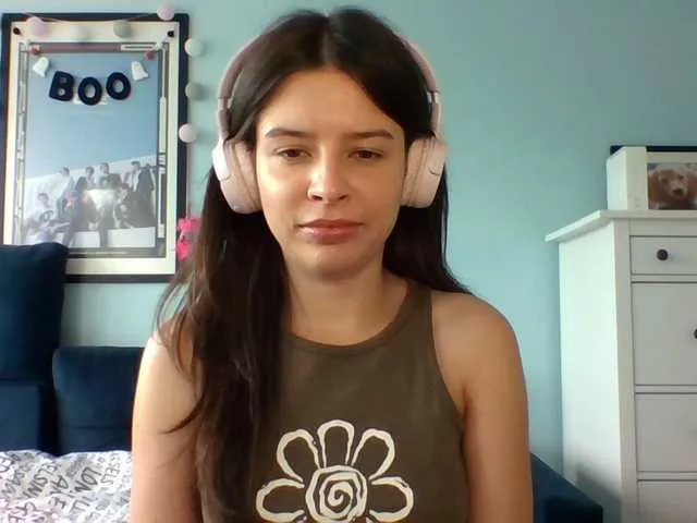 Live sex webcam photo for Larice #291318412