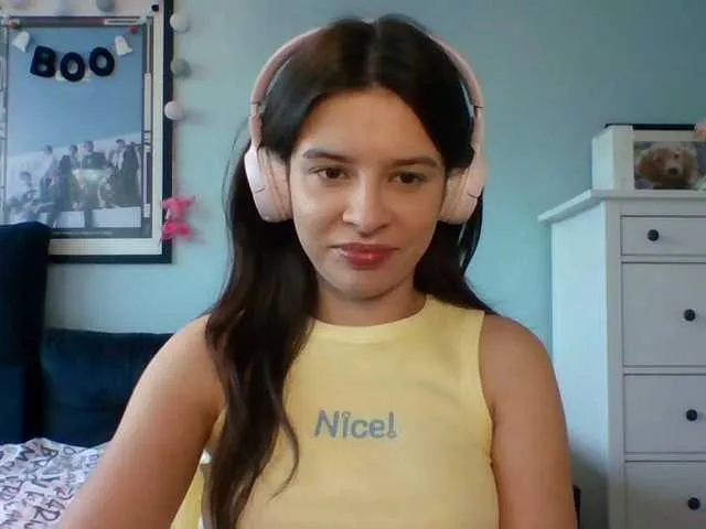 Live sex webcam photo for Larice #291529086