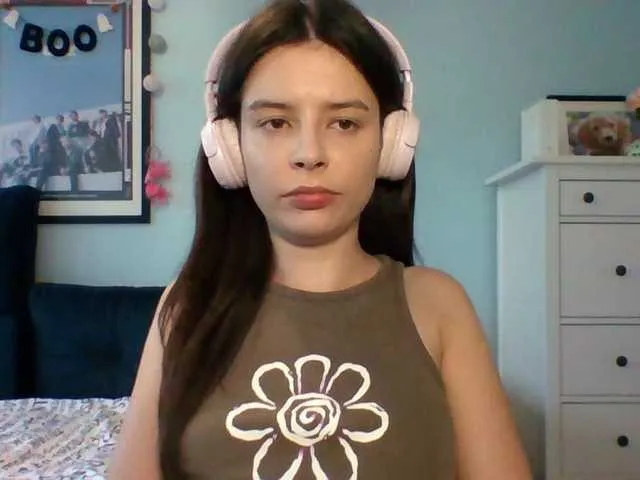 Live sex webcam photo for Larice #291543244