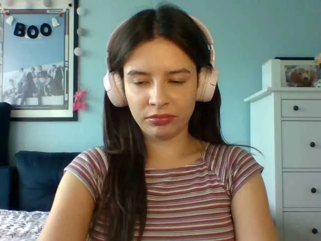 Live sex webcam photo for Larice #291601611