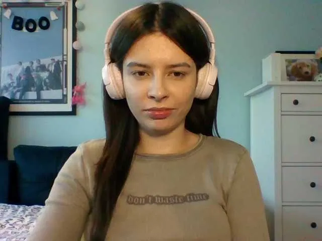 Live sex webcam photo for Larice #291603307