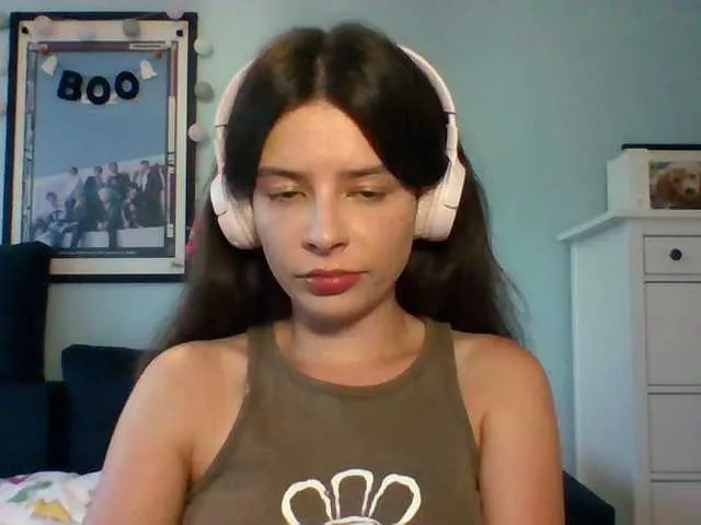 Live sex webcam photo for Larice #291670922