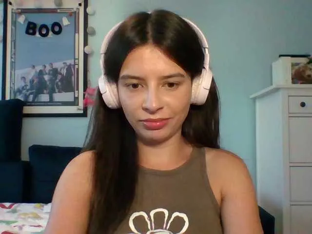 Live sex webcam photo for Larice #291688028