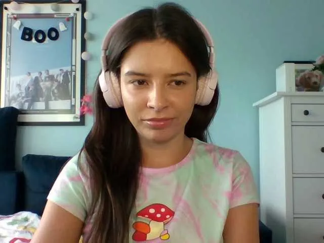 Live sex webcam photo for Larice #291706605