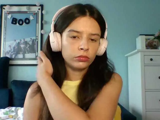 Live sex webcam photo for Larice #291758364