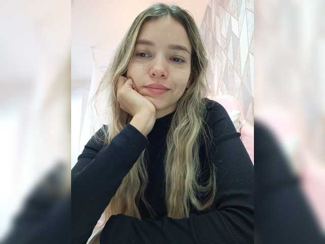 Live sex webcam photo for LarisaMaia #277476647