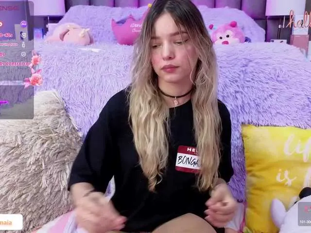 Live sex webcam photo for LarisaMaia #278087327