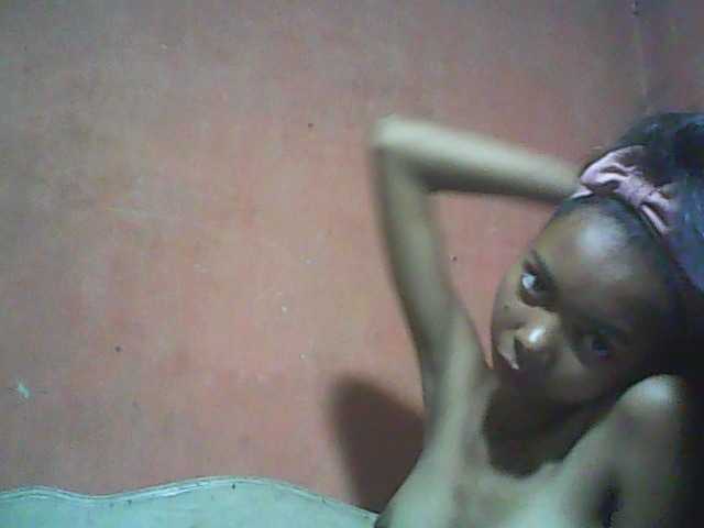 Live sex webcam photo for Laryose #272376008