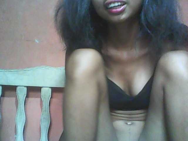 Live sex webcam photo for Laryose #272398674