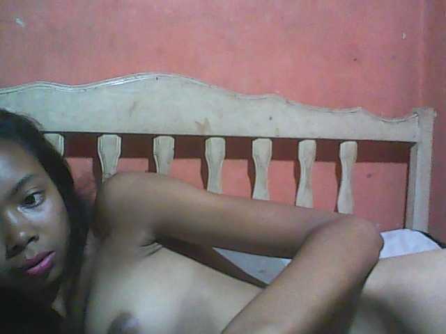 Live sex webcam photo for Laryose #272427423