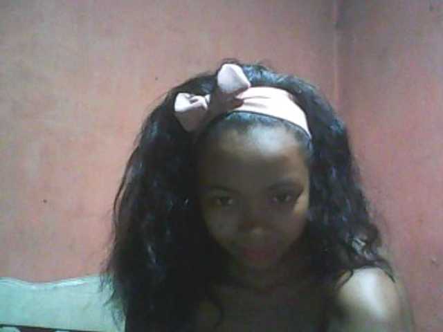 Live sex webcam photo for Laryose #272467575