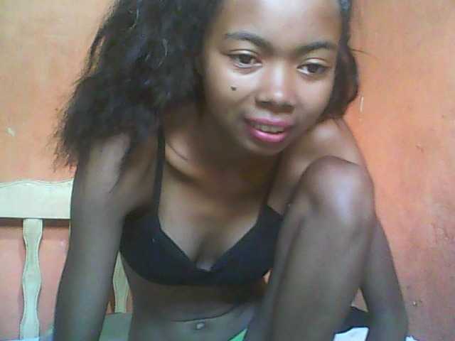 Live sex webcam photo for Laryose #272487225