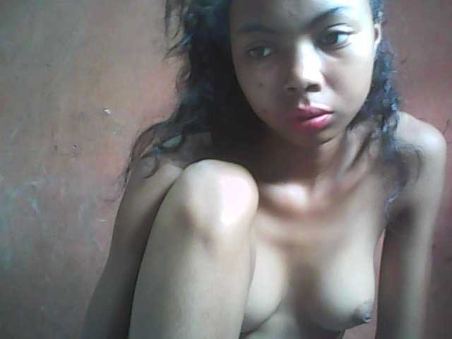 Live sex webcam photo for Laryose #272616645