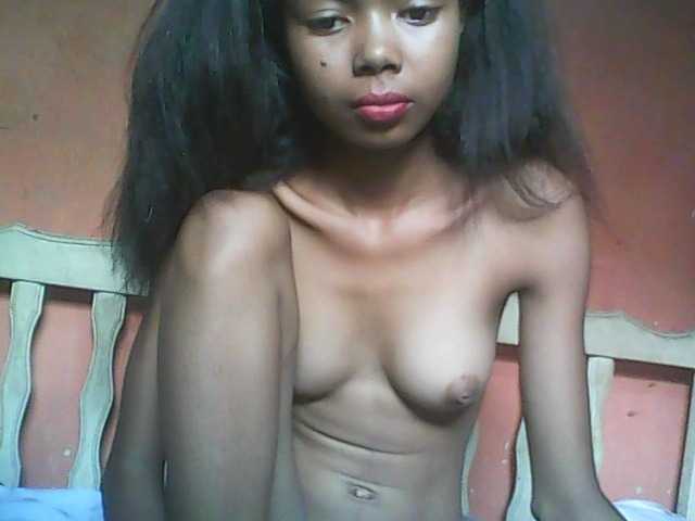 Live sex webcam photo for Laryose #272631562